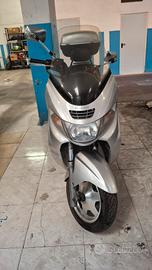 Scooter Suzuki Burgman AN 250 del 2001