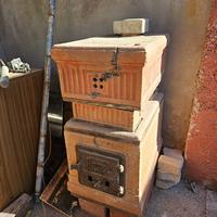 Antica stufa a legno