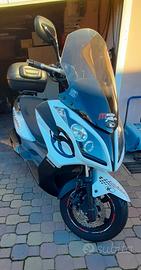 Scooter Kymco Downtown 300-2010-1500 trattabili