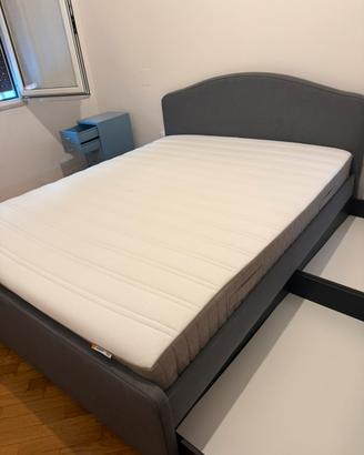 Letto matrimoniale completo di materasso - Ikea
