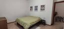 stanza-in-appartamento-di-100-m²-a-roma