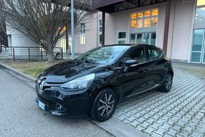 Renault clio benzina/gpl neopatentati