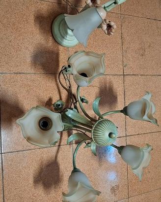 lampadario classico e lampada