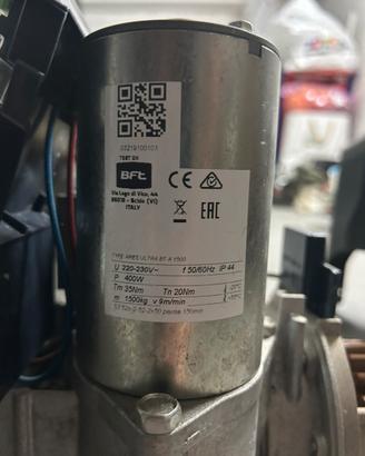 Motore cancello BFt 15q.