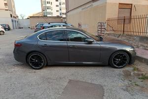 Alfa Romeo Giulia 2.2 diesel 180 cv veloce
