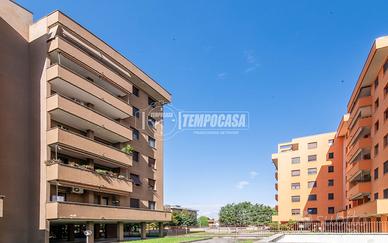 INCIRANO: TRE LOCALI DI 80 MQ CON BALCONE