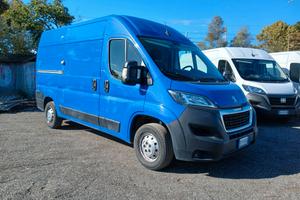 Peugeot Boxer 330 2.2 BlueHDi 140 L2H2