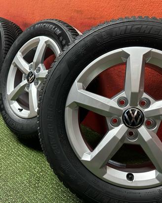 Cerchi VW T-Roc Gomme 2023 NEW Invernali 205 60 16