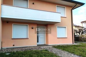 Porzione di casa, Castagnole