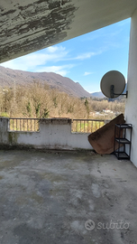 Vendita appartamento indipendente con giardino