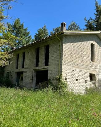 Villa di 576 m² con 5 locali e box auto doppio a A