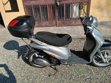 piaggio liberty 200