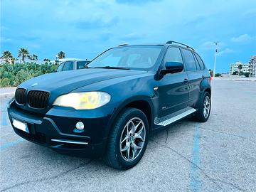 Bmw x5 XD 3.0 d full optional,tetto,pedane,7posti