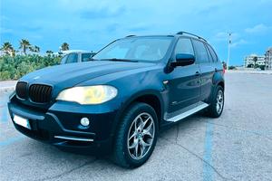 Bmw x5 XD 3.0 d full optional,tetto,pedane,7posti