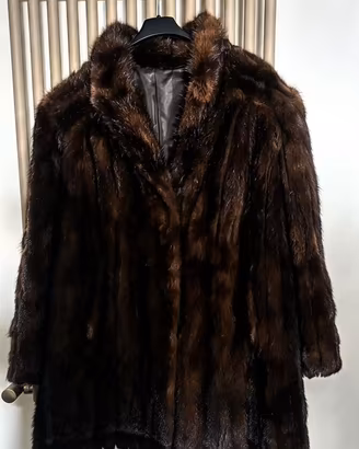 Peliccia donna in visone marrone scuro