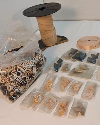Stock elastici, ganci e reggicalze - 70€