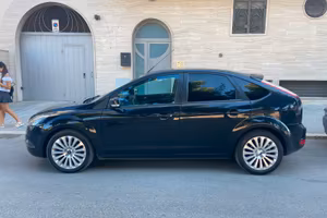 Ford focus serie 2 restyling  2008