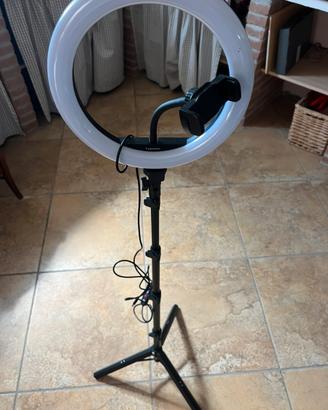 Ring Light LED con treppiede e supporto smartphone