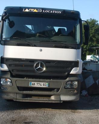 Camion trasporto macchinari