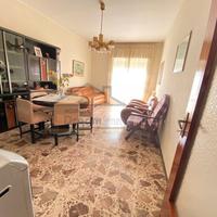 Appartamento Uso Investimento Via G. Cesare