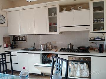 cucina completa  di tutto