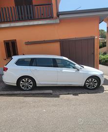 VOLKSWAGEN Passat 8ª serie - 2015