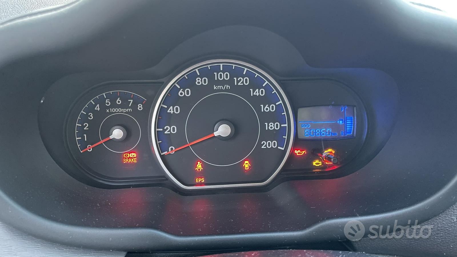 Hyundai I10 2012 photo 3