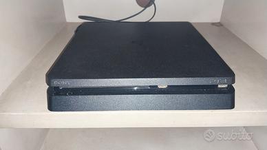Play station 4 slim