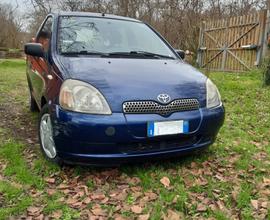 TOYOTA Yaris - 2001