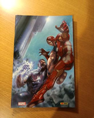 Fumetti Avengers  1 Variant e 2