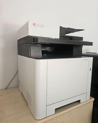 Multifunzione laser a colori KYOCERA ECOSYS M5526c