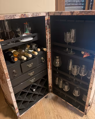 Minibar con ruote