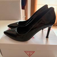 Décolleté Guess nero lucide