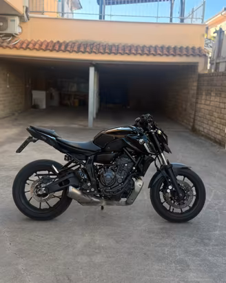 Yamaha MT-07 Pure 2023 - Depo a Libretto