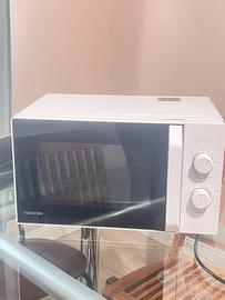 Microonde pari al nuovo