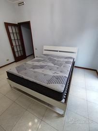 Struttura Letto Ikea + Materasso Sealy