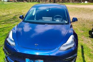 TESLA MODEL 3 long range