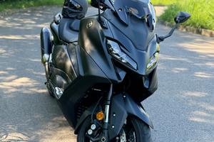 Yamaha T Max 560 - 2024