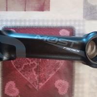 Attacco manubrio most