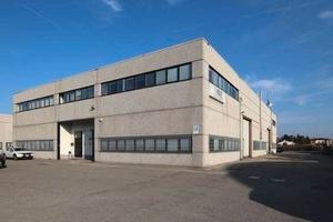 Capannone indipendente mq 850 con uffici