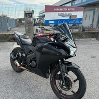 Honda cbr 125 r