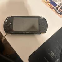 Sony psp versione 1000 con memory e carica 