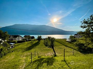 Casa con Vista Lago Santa Croce e Terreno