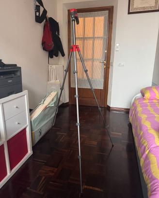 Treppiedi cavalletto Manfrotto foto-video