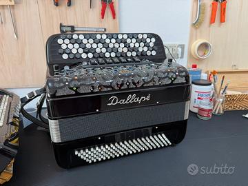 Fisarmonica Cromatica DALLAPÈ 120 bassi