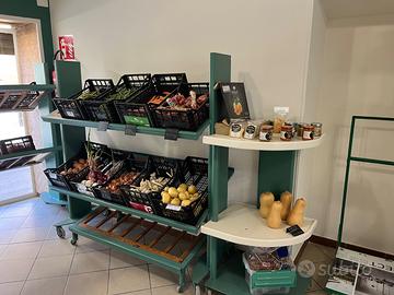 Arredamento per negozio alimentare