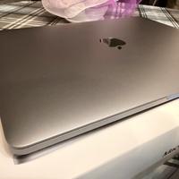 MacBook Pro 13” M2 - 8Gb Ram - 512Gb SSD