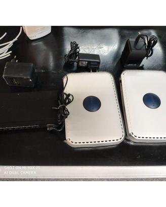 Coppia access point Wi-Fi Netgear WPN802v2 e switc