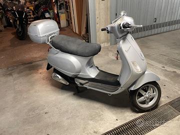 Piaggio Vespa 125 LX