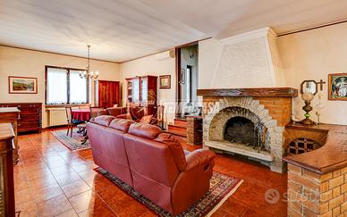 Villa unifamiliare in zona residenziale!
